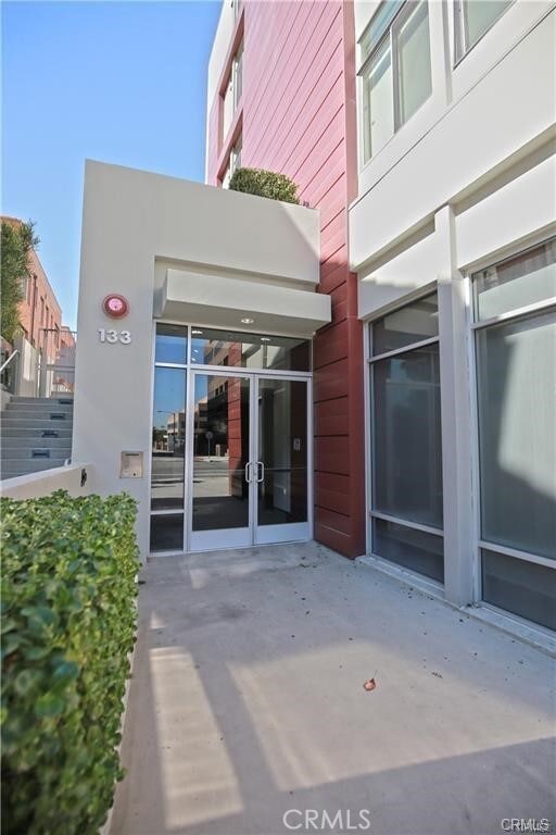 Foto del edificio - 133 S Los Robles Ave