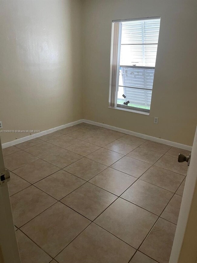 Foto del edificio - 18737 SW 100th Ave