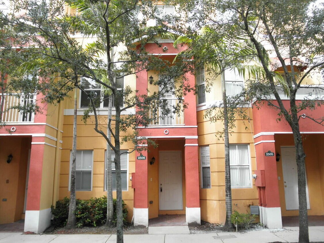 2506 Shoma Drive Royal Palm Beach Fl 33414 Room for Rent in West Palm