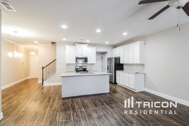 Building Photo - 509 Trickum Hill Dr