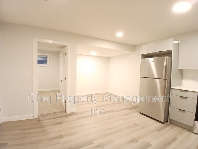 Building Photo - 3479 Kulay Green SW