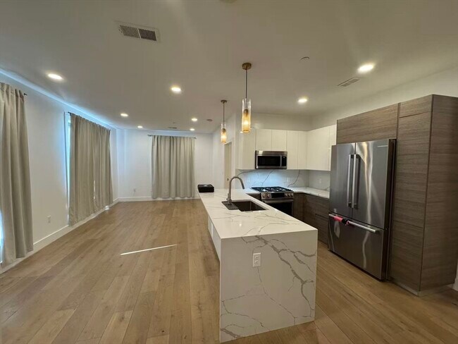 Foto del edificio - 30 Penniman Rd