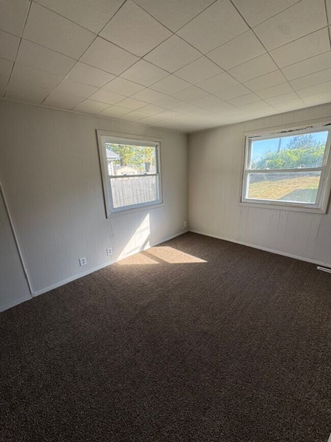 Foto del edificio - 2217 Shadybrook Dr