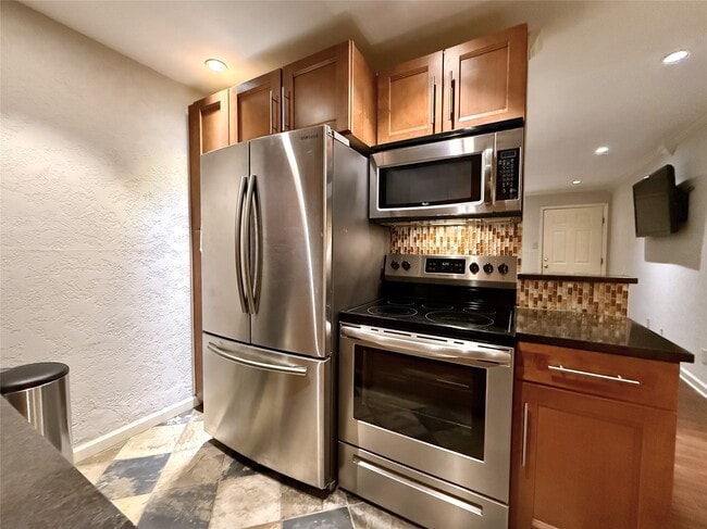 Foto del edificio - 606 Marshall St