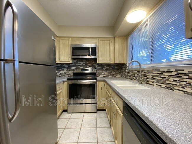 Foto del edificio - 1101 N Oaks Ln