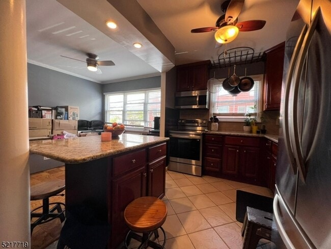 Building Photo - 100 Luttgen Pl