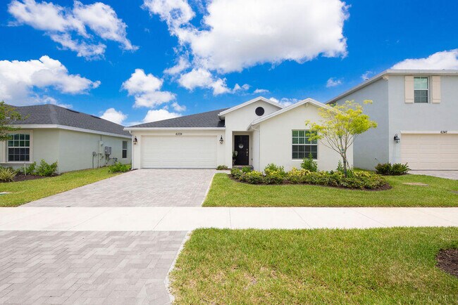 Building Photo - 6339 Windwood Wy