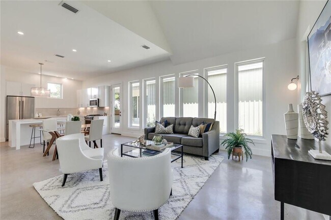 Foto del edificio - 402 Powell Cir