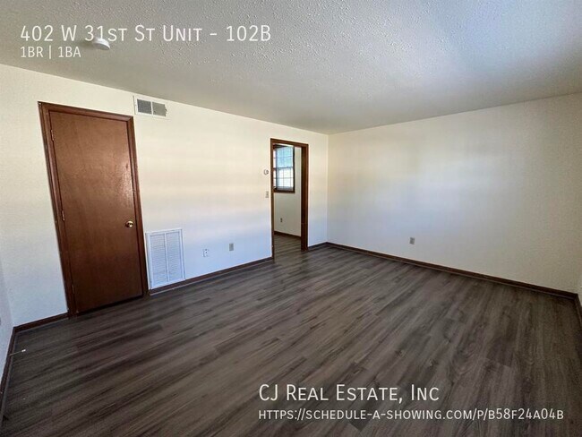 Building Photo - 402 W 31st St