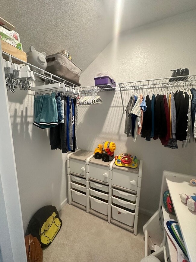 Foto del edificio - New construction 3 bedroom, 3.5 bathroom c...
