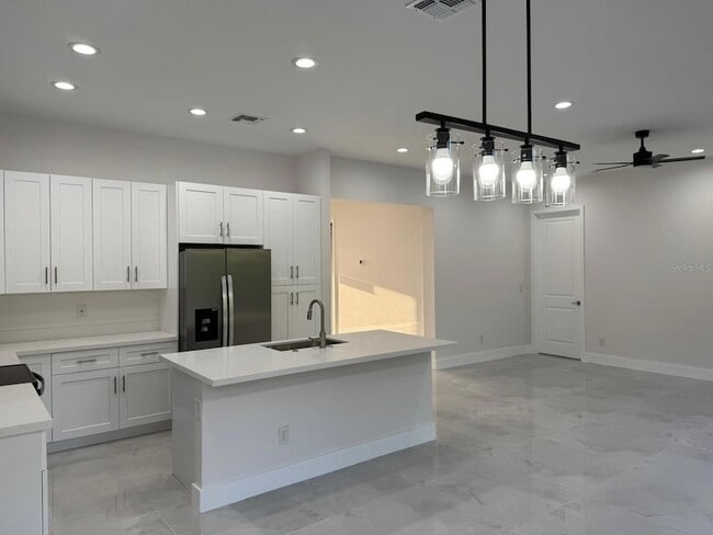 Foto del edificio - 2145 Redmond St