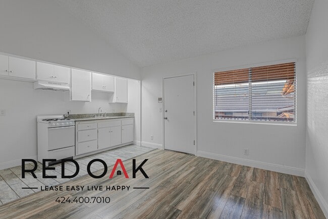 Building Photo - 1542 Orizaba Ave