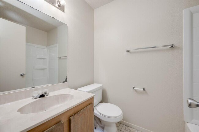 Foto del edificio - 6900 Branchwood Dr