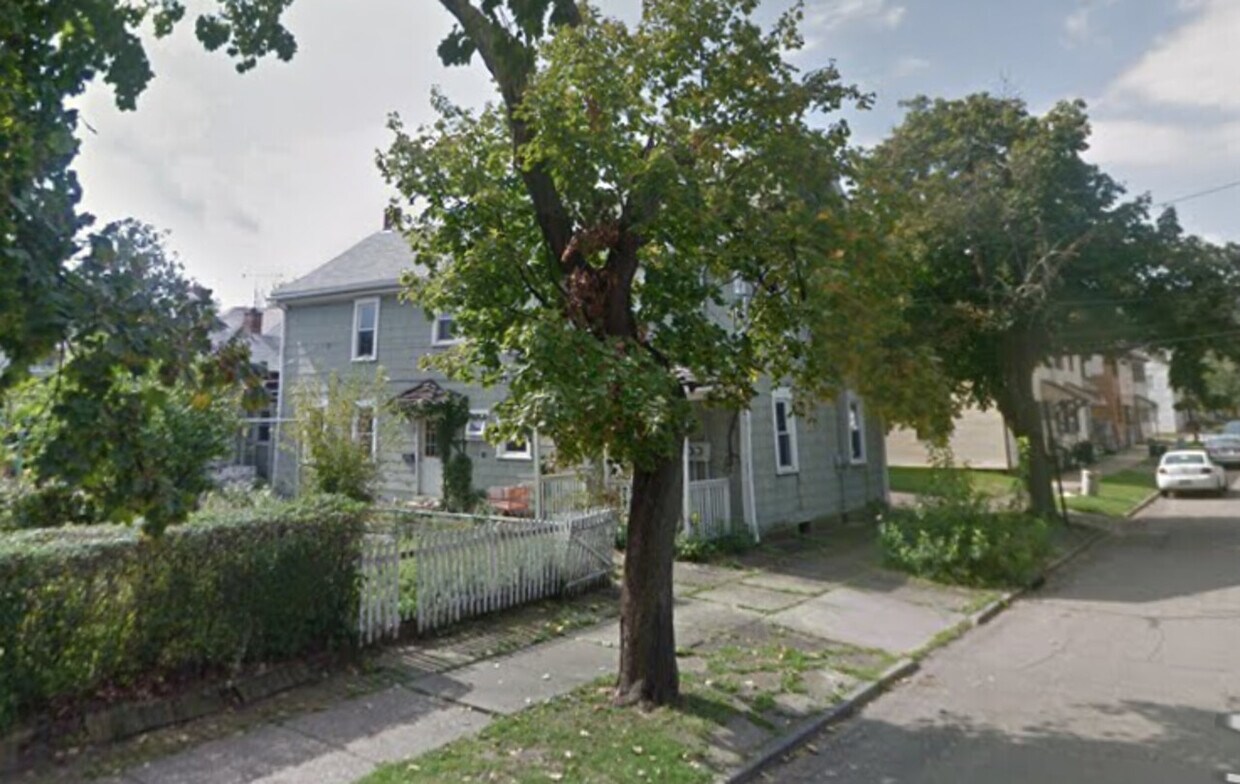 Building Photo - 276 15th Street