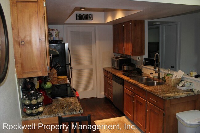 Building Photo - 1 br, 1 bath House - 7198 S Shadow Ridge D...