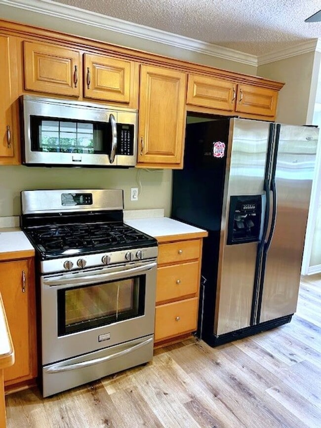 Building Photo - Rivier Du Chien rental right on the golf course