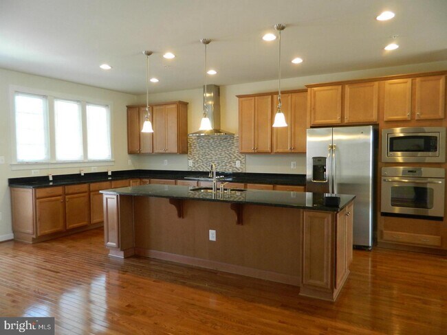 Building Photo - 10123 Wootton Crest Way