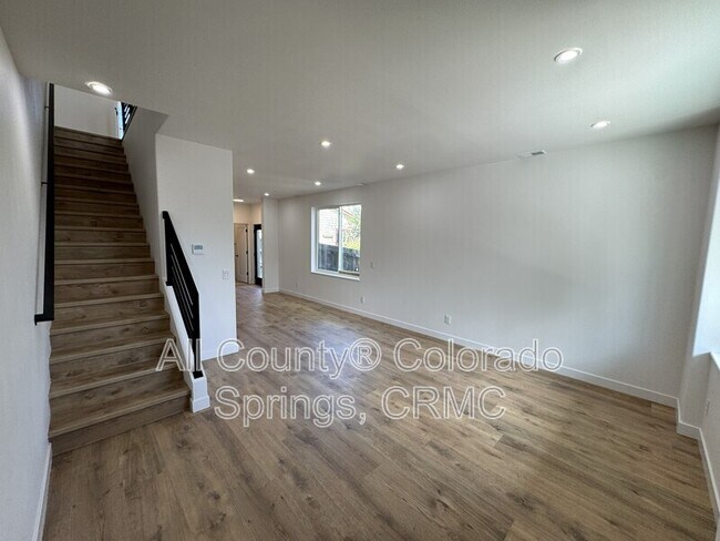 Building Photo - 2512 W Bijou St
