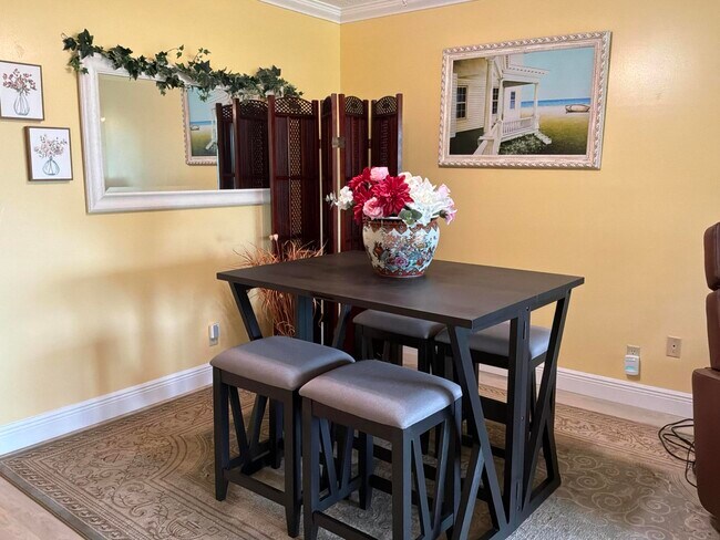 Foto del edificio - 1121 Cactus Terrace