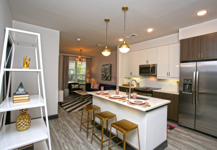 Foto principal - 800 Juniper St NE