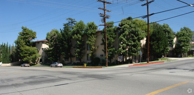 Foto del edificio - Sherwood Apts - Tujunga