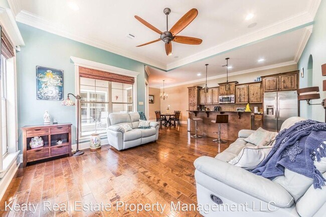 Building Photo - 3 br, 2 bath House - 114 Brightwood Drive