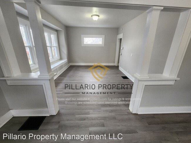 Building Photo - 3 br, 1 bath House - 1143 W 32nd St