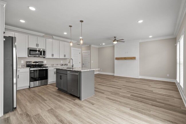 Foto del edificio - Sango Drive 3 Bedroom Condo For Rent!