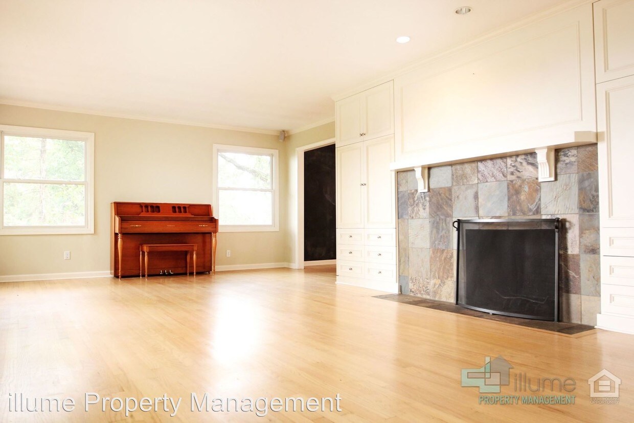Primary Photo - 3 br, 3 bath House - 3227 NW Luray Terrace