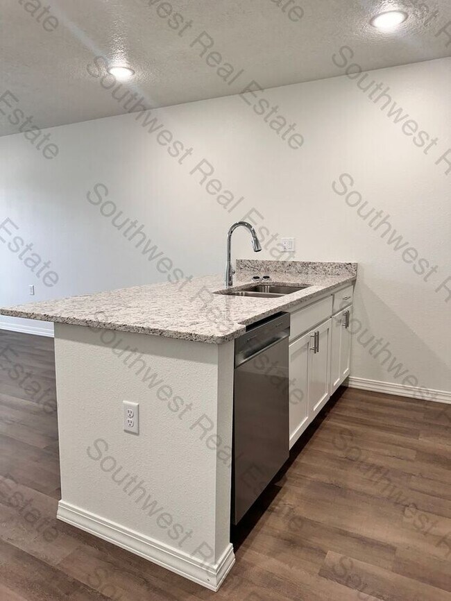 Foto del edificio - Brand new apartments
