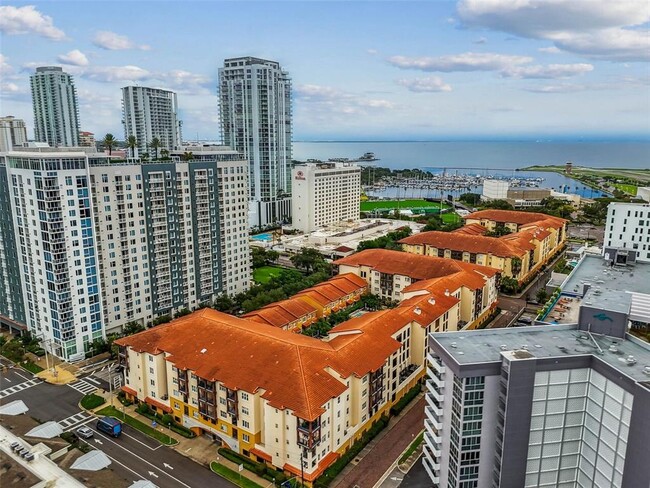 Foto del edificio - 200 4th Ave S