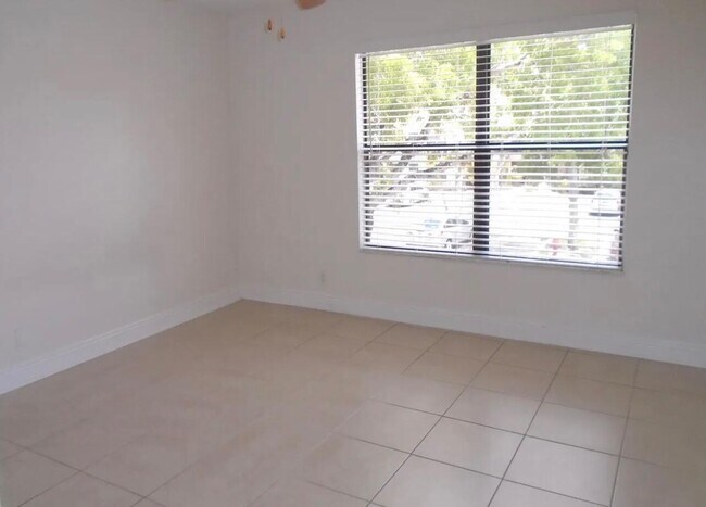 Foto del edificio - 1421 Windorah Way