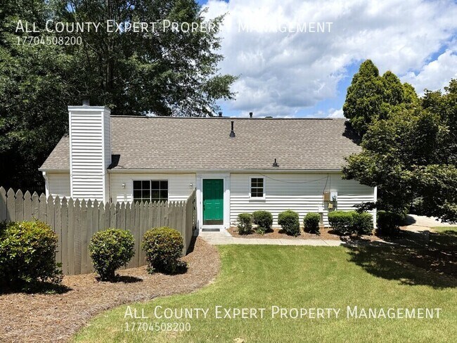Foto del edificio - 2657 Laurel Ln NW