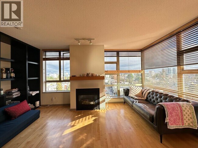 Photo du bâtiment - 1316 W 11th Ave