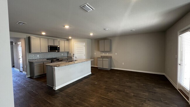 Foto del edificio - 23420 Shadowridge Dr