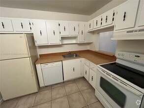Building Photo - 4384 NW 9th Ave