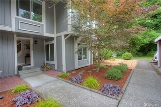 Building Photo - 12209 NE 148th Ct