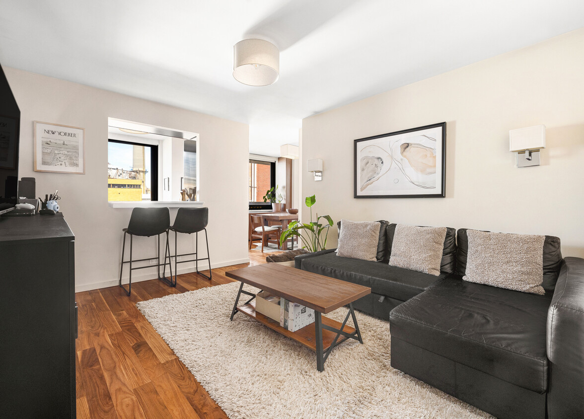 Foto principal - 515 E 72nd St