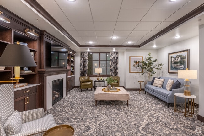 Interior Photo - The River House