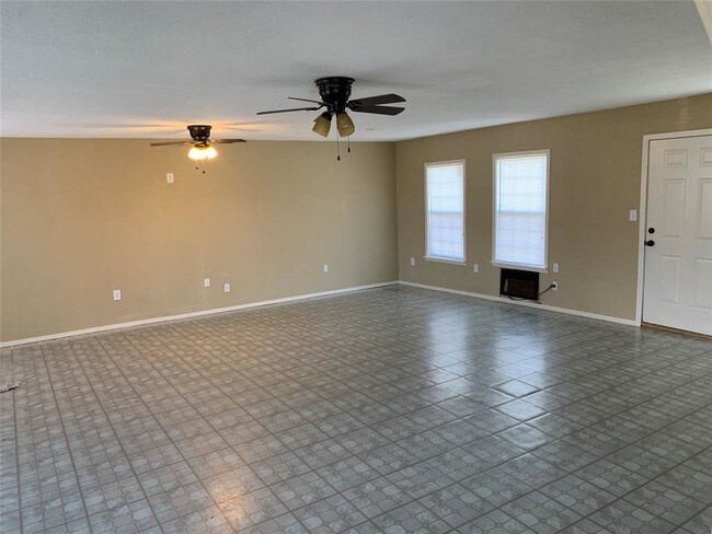 Building Photo - 404 S Belknap St