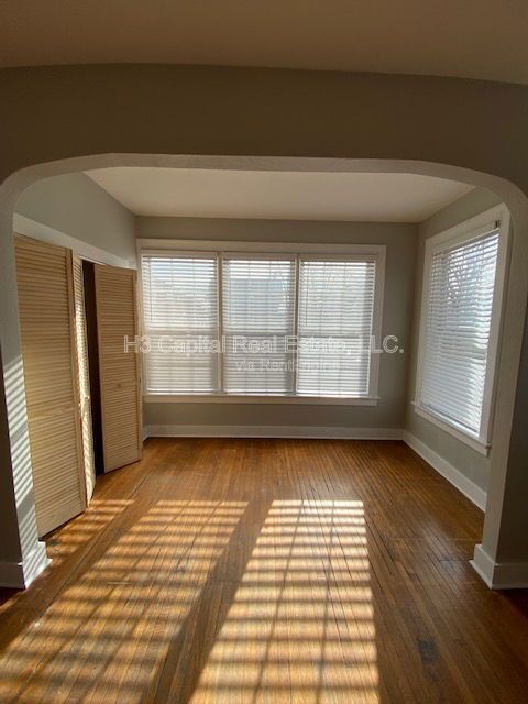 Foto del edificio - 2449 Cleveland Blvd