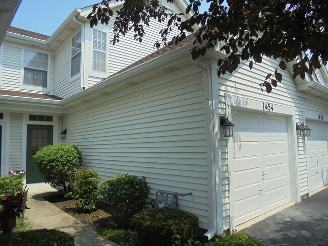 Foto del edificio - 1454 Walnut Hill Ave