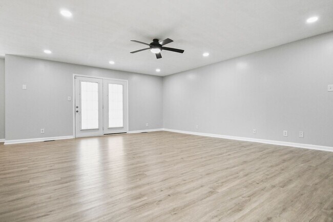 Foto del edificio - Dog Friendly Three Bedroom!