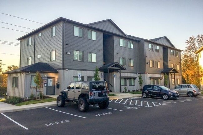 Foto del edificio - 4245 Hawthorne Ave NE