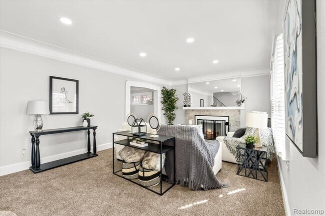 Foto del edificio - 18010 Pennington Dr