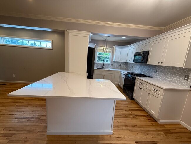 Foto del edificio - 714 Center St