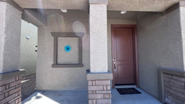 Building Photo - 11010 S Silver Fern Dr
