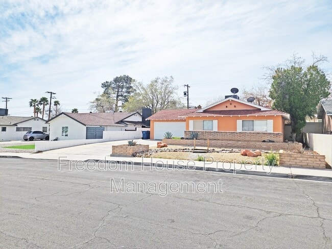 Building Photo - 5409 Mountain View Dr