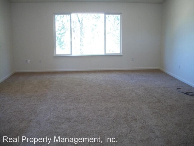 Building Photo - 3 br, 2 bath House - 667 Reddington Drive