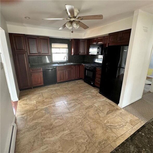 Building Photo - 155-37 Bridgeton St